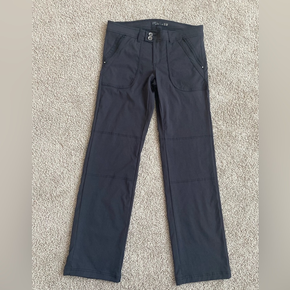 prAna Size 6 Women’s Black Hiking Mid Rise Athletic Pants ⭐️ Host Pick❌ SOLD ❌